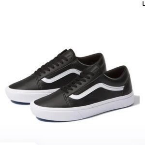 Vans Old Skool women’s 7.5 great condition - hard to find not sold online
